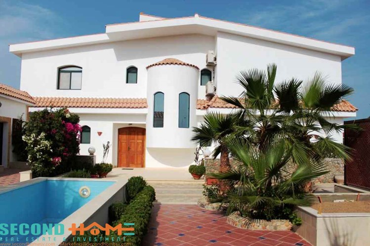 Luxury villa in El Aheya Area